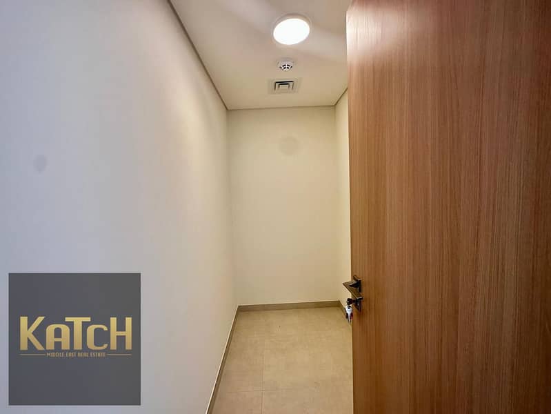 Spacious 4BR Villa with Maid’s Room | Chiller-Free | Maintenance-Free - Image 11