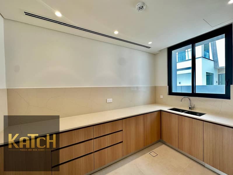 Spacious 4BR Villa with Maid’s Room | Chiller-Free | Maintenance-Free - Image 14