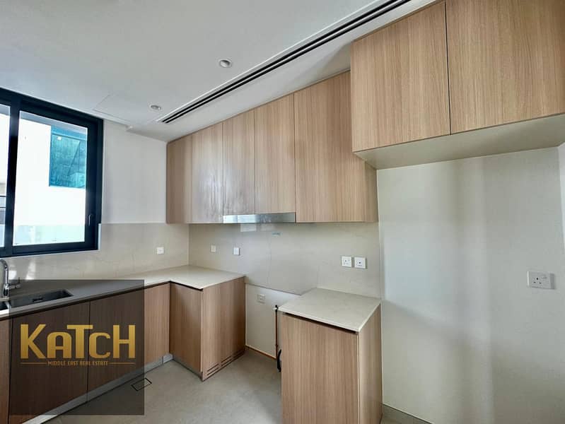 Spacious 4BR Villa with Maid’s Room | Chiller-Free | Maintenance-Free - Image 15