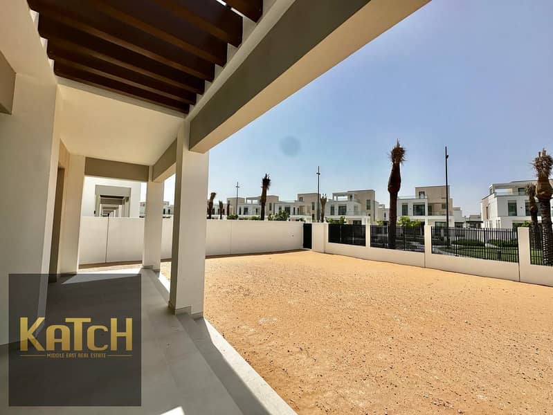 Spacious 4BR Villa with Maid’s Room | Chiller-Free | Maintenance-Free - Image 20