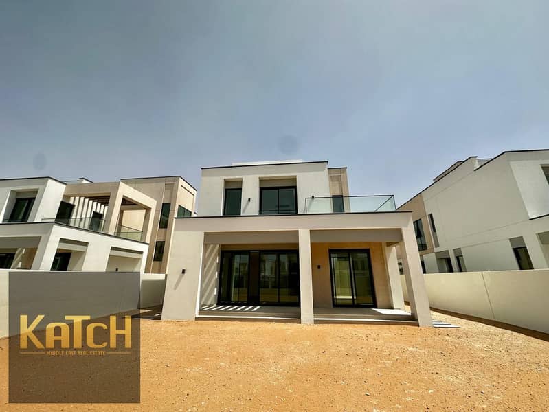 Spacious 4BR Villa with Maid’s Room | Chiller-Free | Maintenance-Free - Image 21