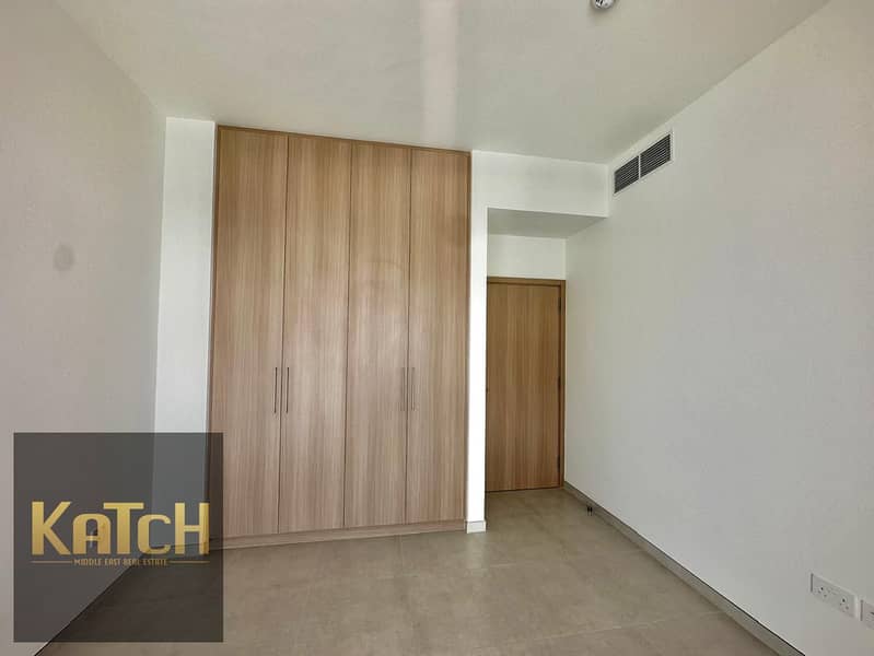 Spacious 4BR Villa with Maid’s Room | Chiller-Free | Maintenance-Free - Image 31