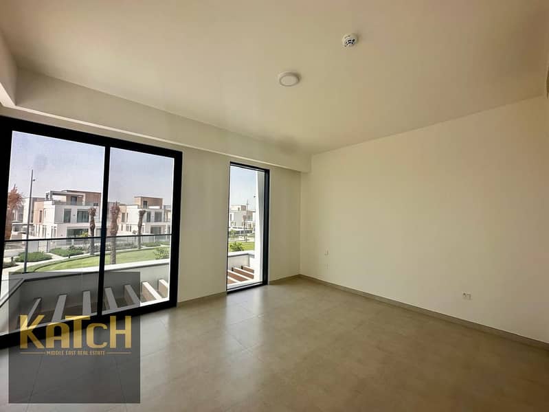 Spacious 4BR Villa with Maid’s Room | Chiller-Free | Maintenance-Free - Image 36