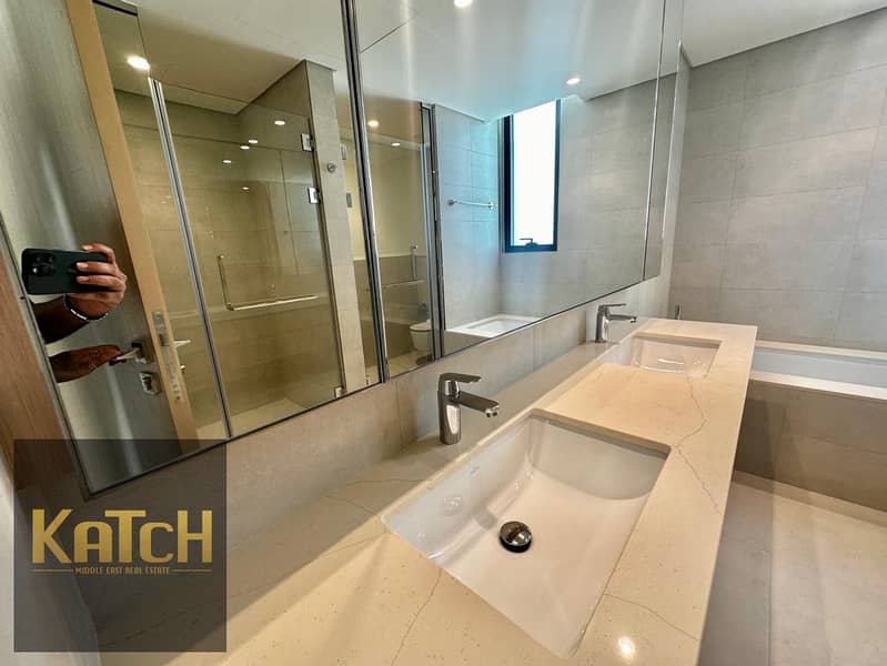 Spacious 4BR Villa with Maid’s Room | Chiller-Free | Maintenance-Free - Image 38