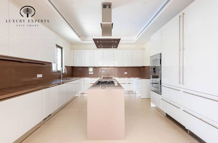 Marina View | 6BR Beachfront Villa | Modern