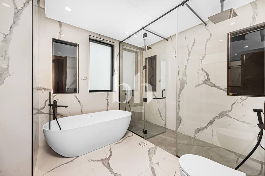 Luxury Villa | Basement Parking | Private Pool - Image 16