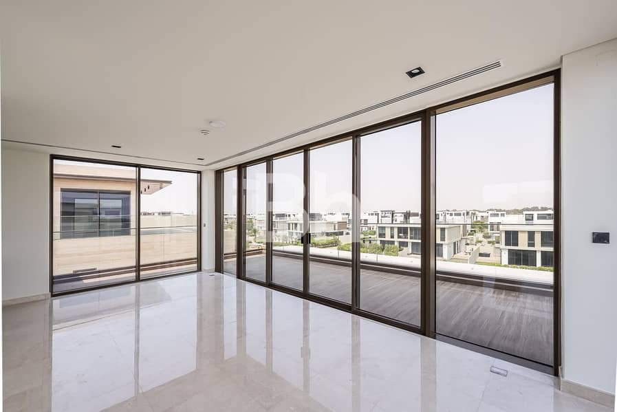 Brand New | Park Backing | Garden Suite | - Image 9