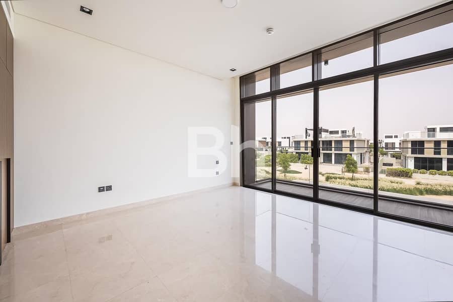 Brand New | Park Backing | Garden Suite | - Image 12