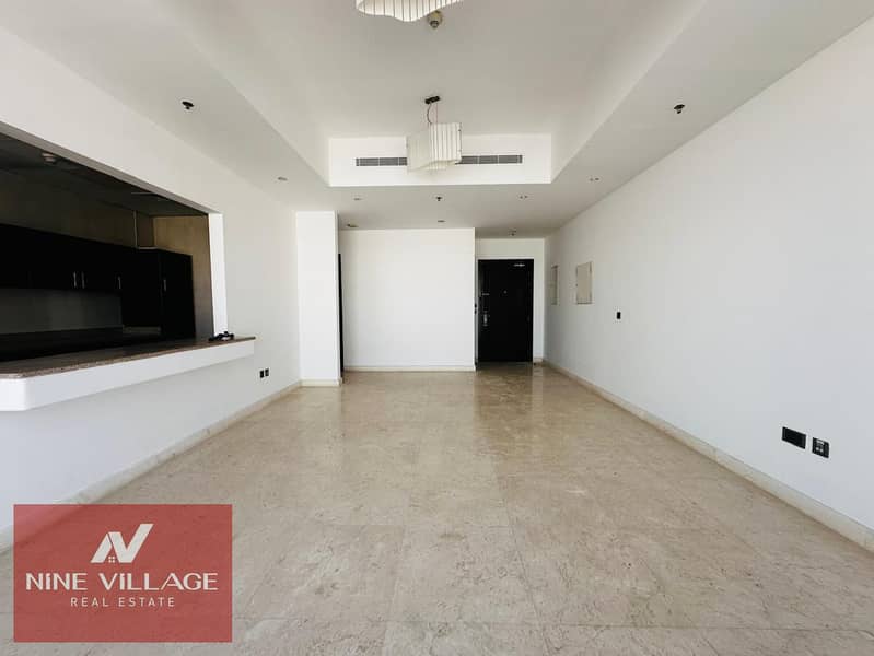 PRIME LOCATION CHILLER FREE FREE HOLD