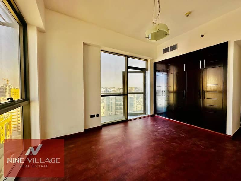 PRIME LOCATION CHILLER FREE FREE HOLD - Image 6