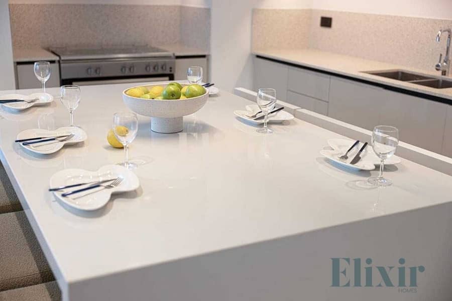 Sea View I Fully Furnished I Low Floor - Image 12