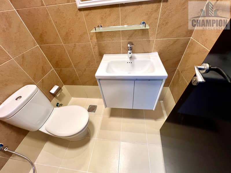 SPACIOUS 1 Bhk || Luxuary Finished || Full Faility|| - Image 6