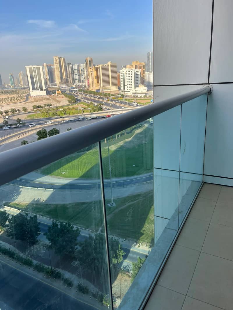 Very Specious Apartment Chiller Free