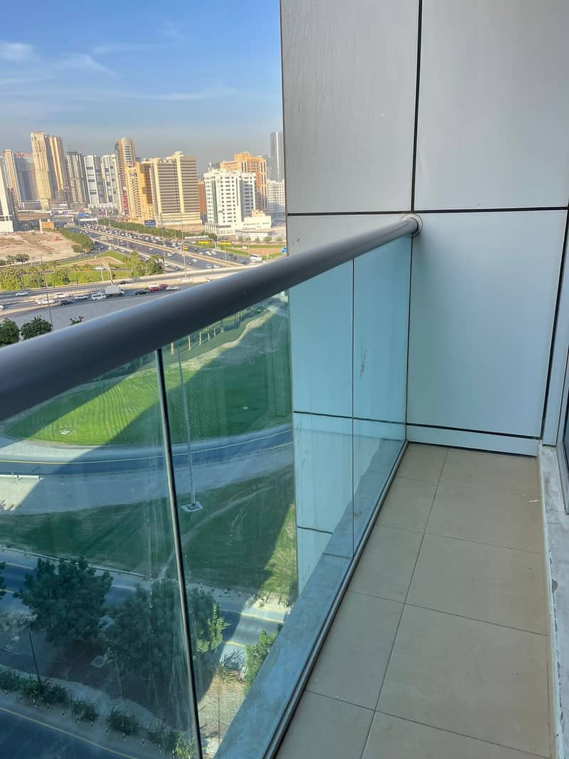 Charming 2 BR i: Open View & Modern Comforts