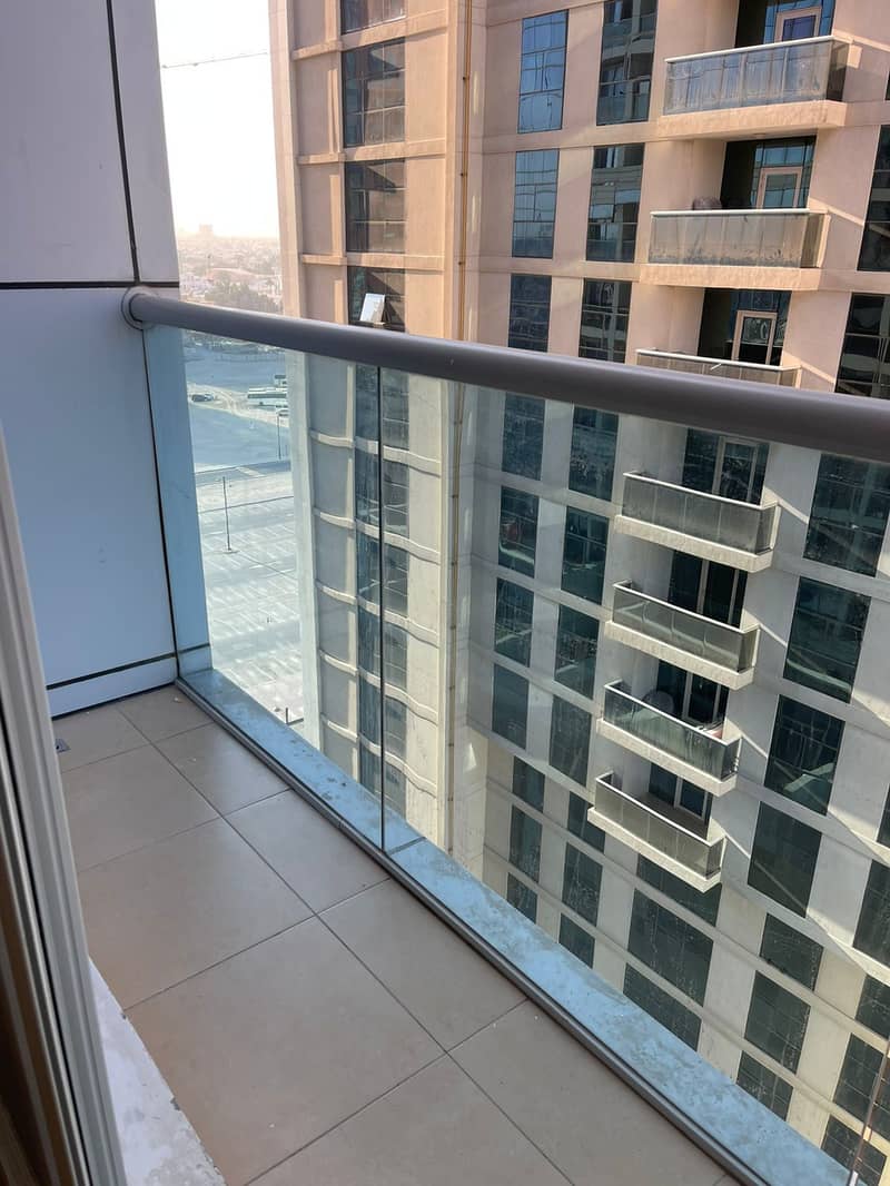 Charming 2 BR i: Open View & Modern Comforts