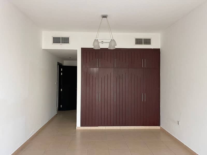 Charming 2 BR i: Open View & Modern Comforts - Image 7