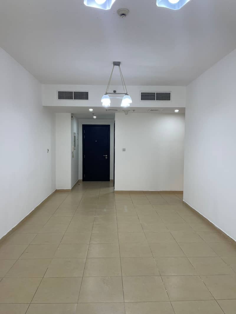 Charming 2 BR i: Open View & Modern Comforts - Image 8