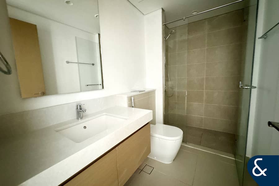 BEST PRICE | High Floor | Sea Views - Image 13