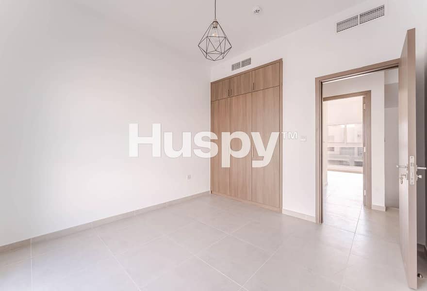 Vacant | Exclusive | Near Amenities - Image 8