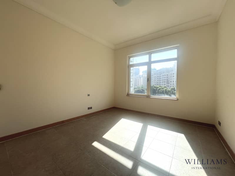 Park-Facing | Beach Access |Spacious Family Layout - Image 19