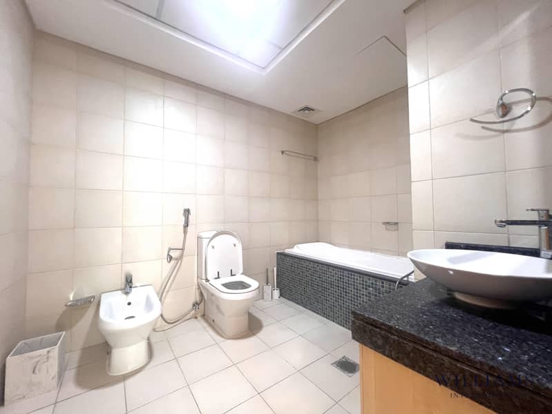 Park-Facing | Beach Access |Spacious Family Layout - Image 21