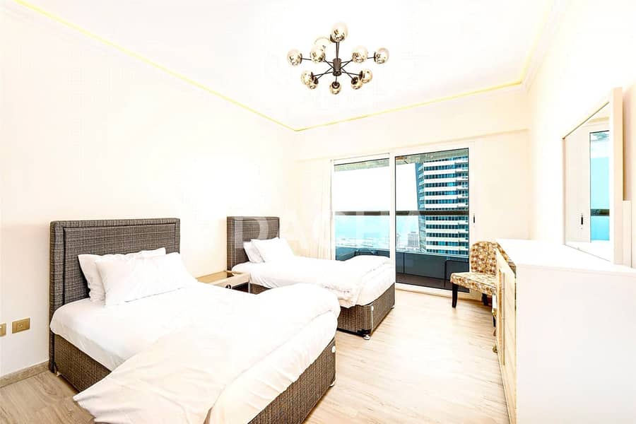 PENTHOUSE | Fully Upgraded | Vacant - Image 7