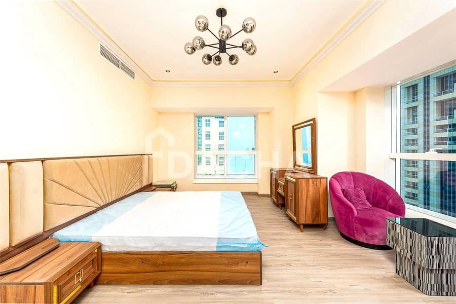 PENTHOUSE | Fully Upgraded | Vacant - Image 8