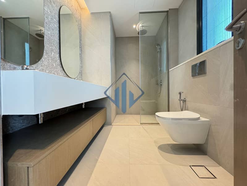 2BR Beachfront I Close to Wynn I Kitchen Equipped - Image 16