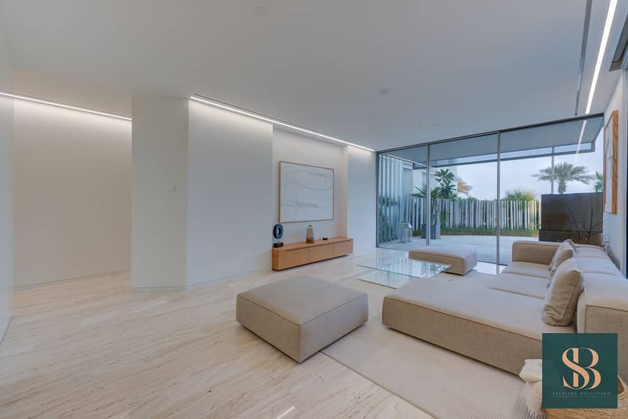 Designer Living on the Palm | Rare Garden Unit