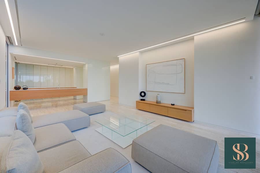 Designer Living on the Palm | Rare Garden Unit