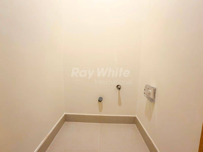 Full Pool View | Brand New | Ready to Move - Image 9