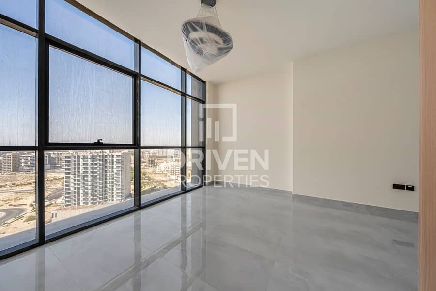 Brand New Studio | No Commission | Park View