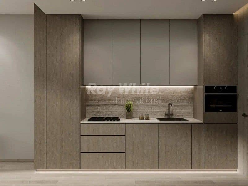 Large | Private Pool | Smart Home| Fitted Kitchen