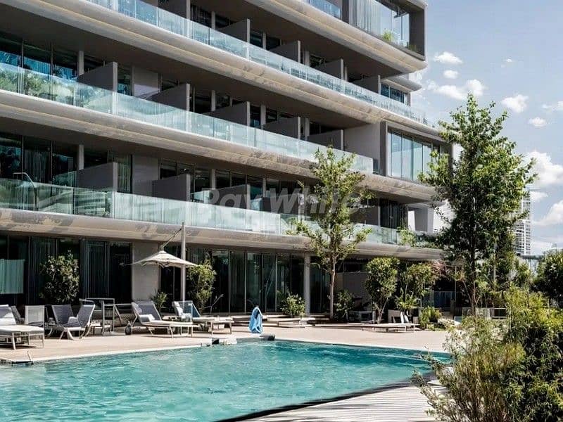 Large | Private Pool | Smart Home| Fitted Kitchen - Image 7