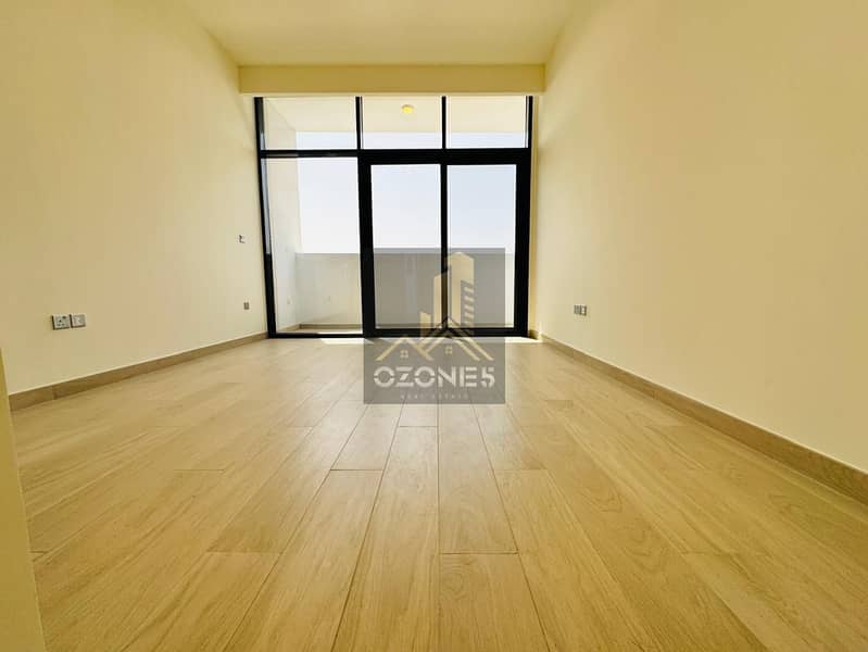 High Floor, Pool & Boulevard View, Chiller Free, Ready To Move