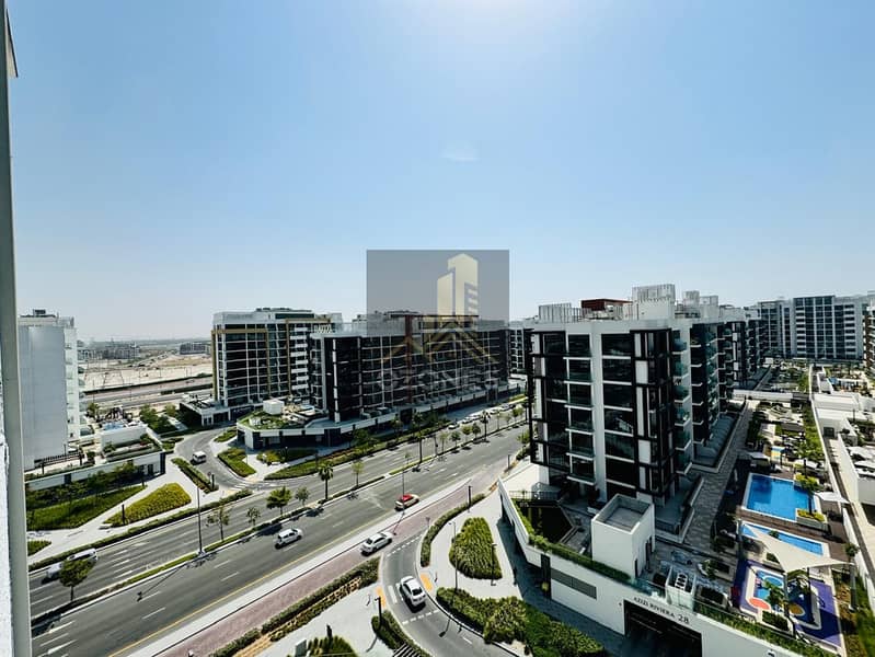 High Floor, Pool & Boulevard View, Chiller Free, Ready To Move - Image 7