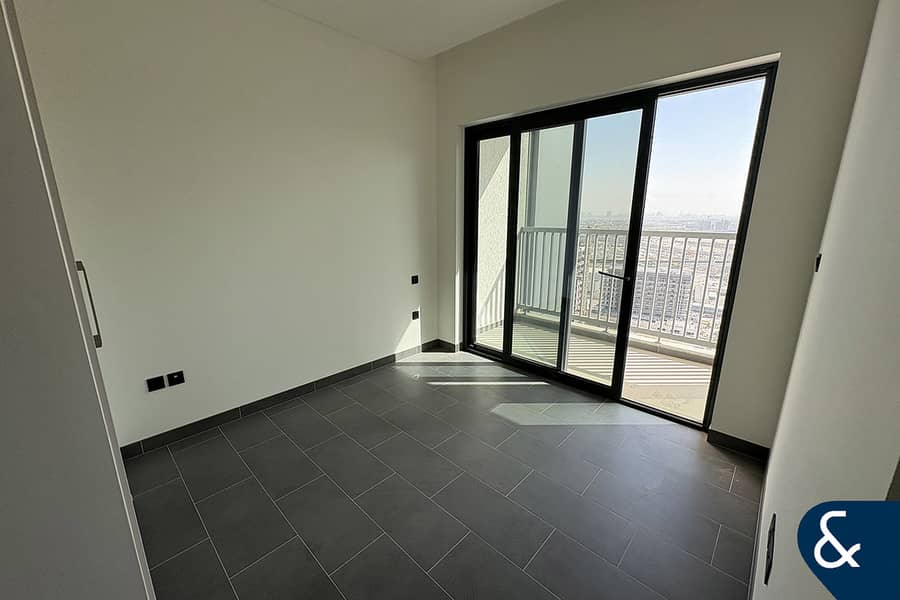 2 Bedrooms | Unfurnished | Bright - Image 10