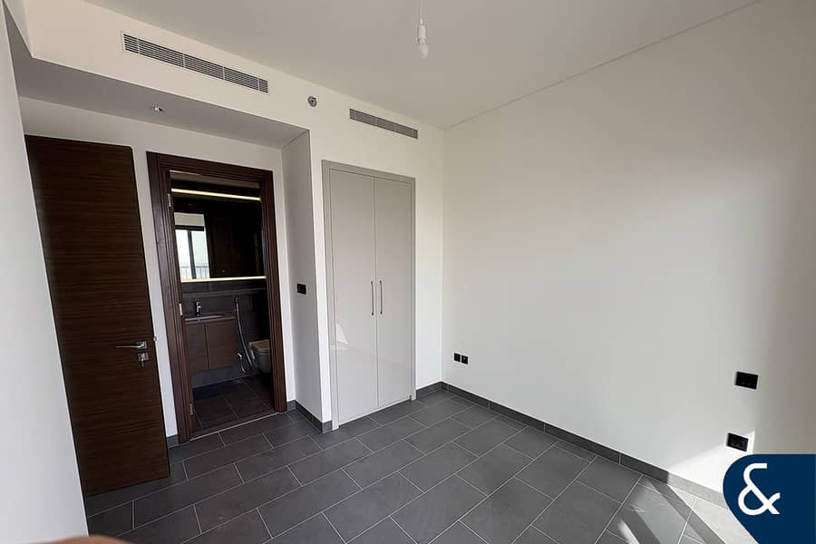 2 Bedrooms | Unfurnished | Bright - Image 11