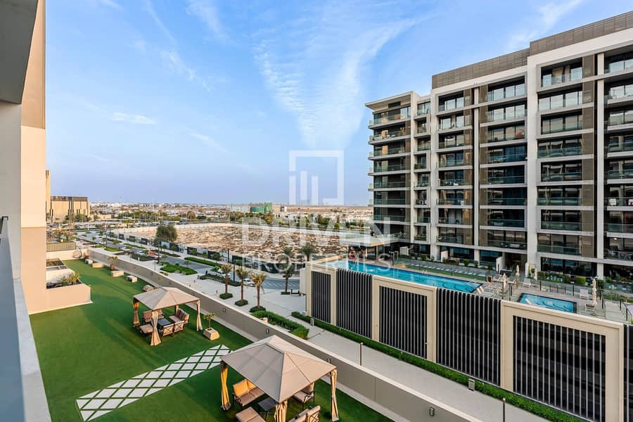 Vacant Unit | Fully Refurbished | Huge Layout