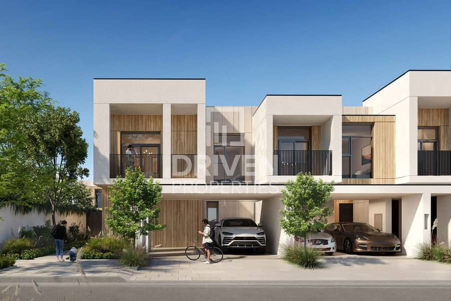 Modern Townhouse | Community View | Spacious