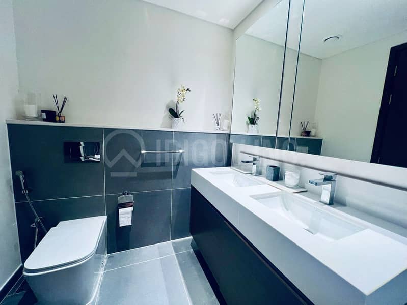 Full Canal View | Furnished | Middle Floor - Image 10