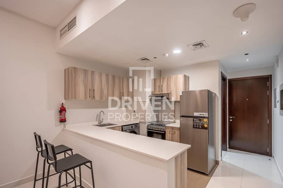 Fully Furnished | Available in 12 Cheques - Image 9