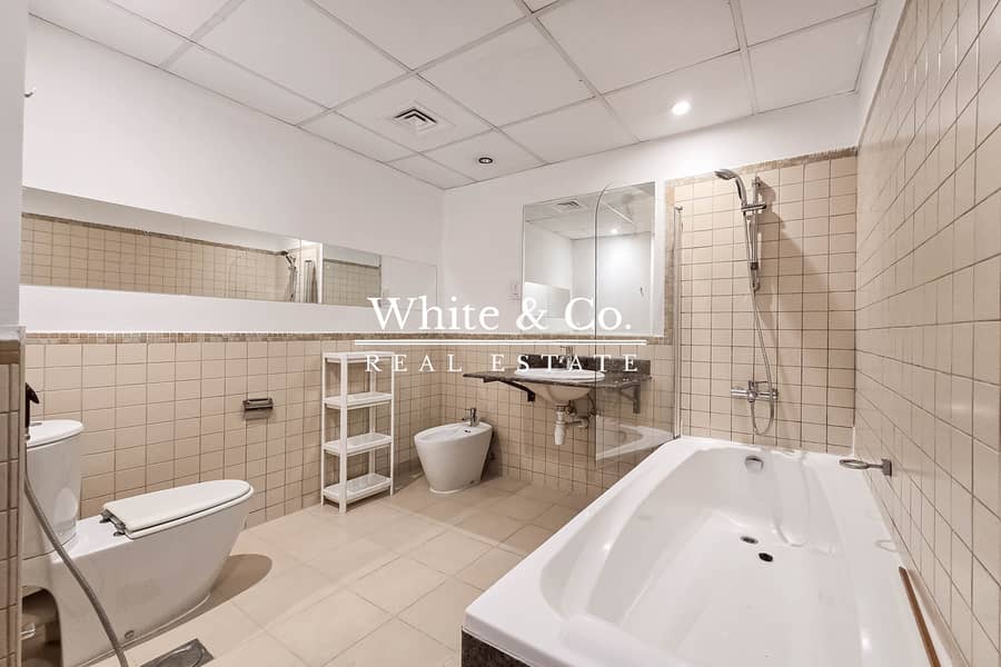 Marina View | Vacant Now | Prime Location - Image 12