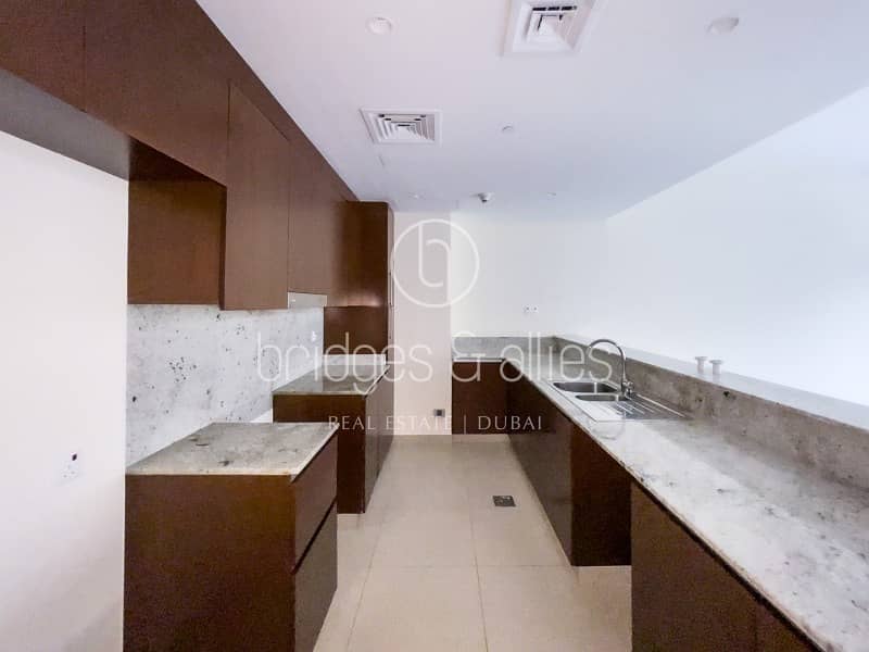 LAGOON VIEW | READY TO MOVE IN | SPACIOUS | 2 BED