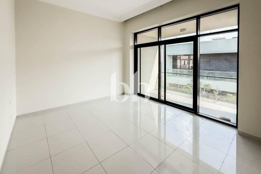 Huge Plot | Unfurnished | Well Maintained - Image 12