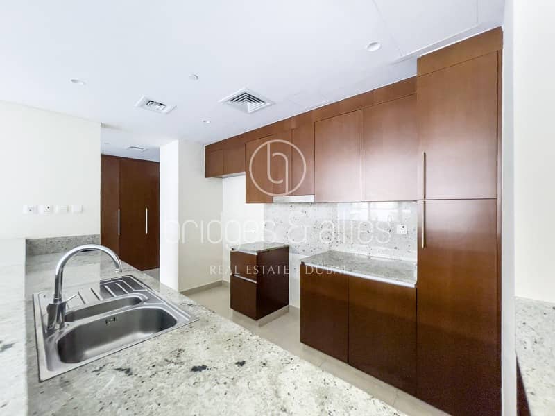 LAGOON VIEW | READY TO MOVE IN | SPACIOUS | 2 BED