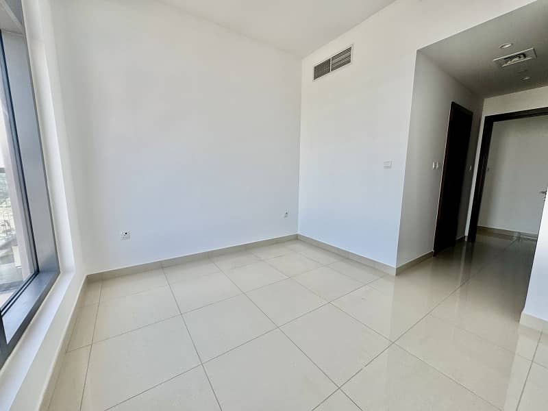 LAGOON VIEW | READY TO MOVE IN | SPACIOUS | 2 BED - Image 13