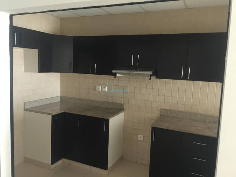 5 30K 1BEDROOM APARTMENT  4CHEQUE SIZE 680 AT LIWAN