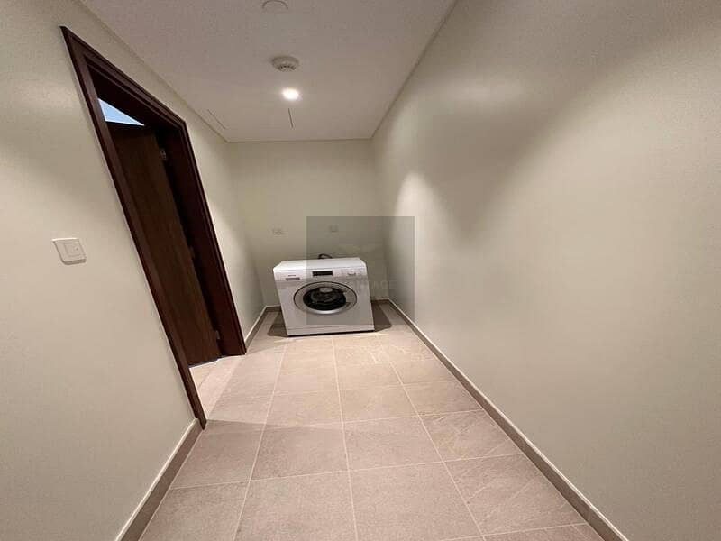 Spacious 3BR Apartment + Study I Prime Location