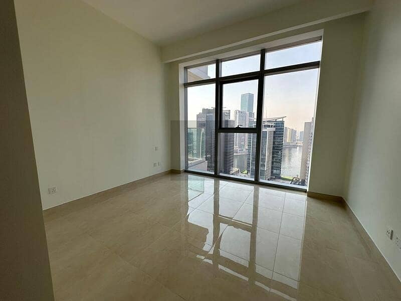 Spacious 3BR Apartment + Study I Prime Location - Image 11